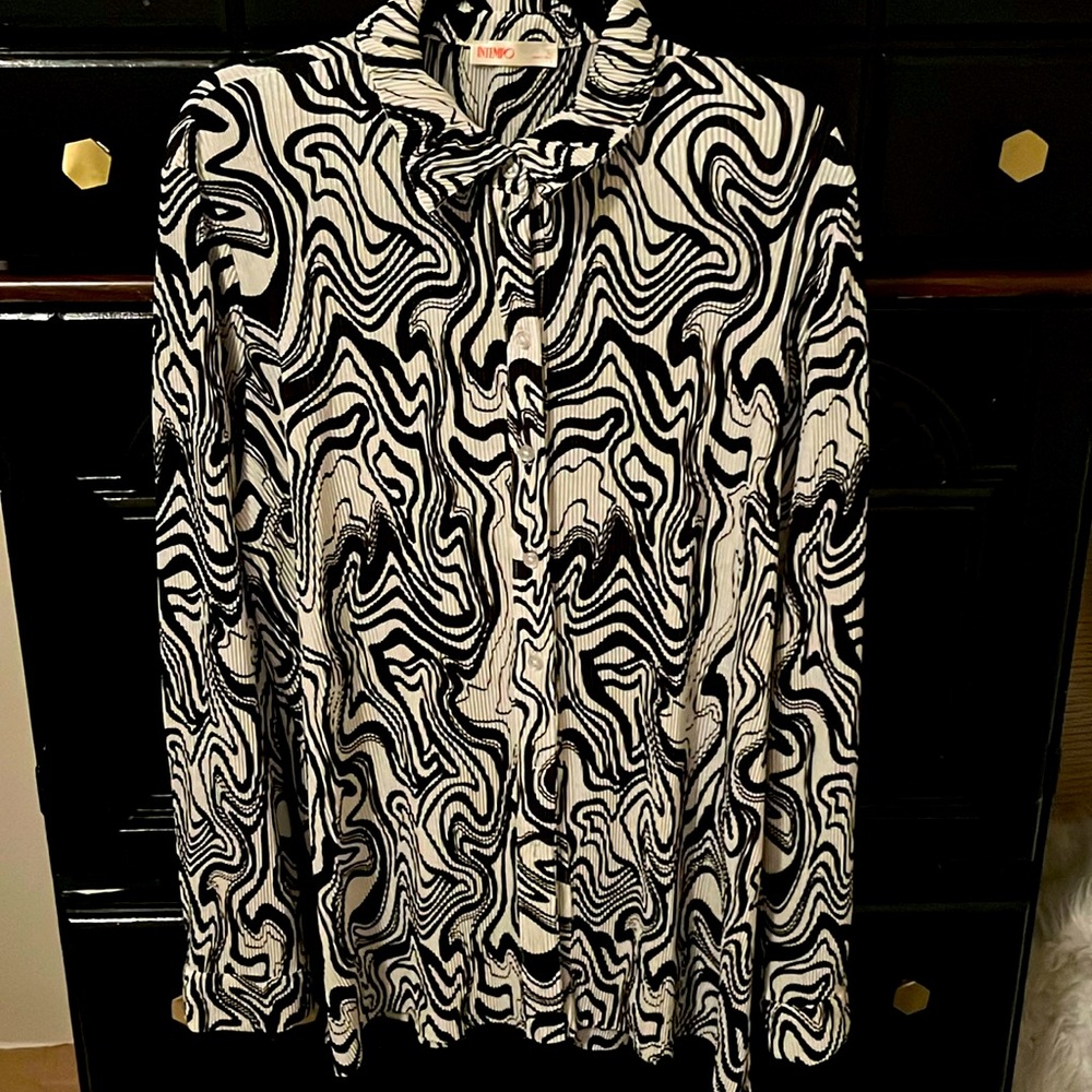 Ribbed stretchy silky blouse